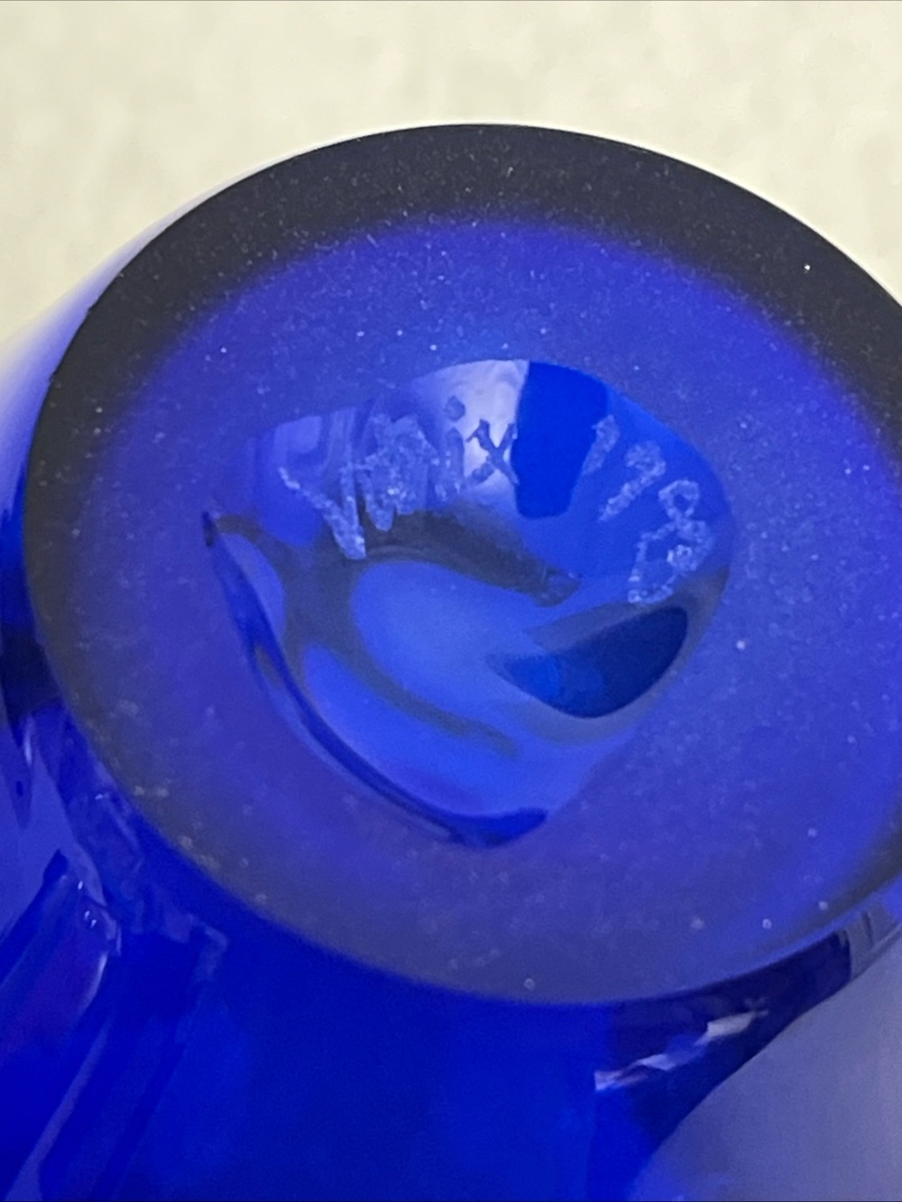 Vitrix Hot Glass Studio Cobalt and Gold Bud Vase NY Art Glass Beautiful Bud Vase - Picture 13 of 14